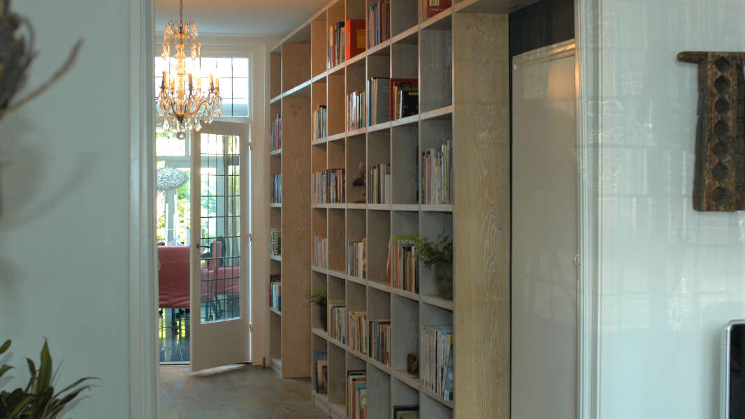 Robuuste boekenkast | Vught